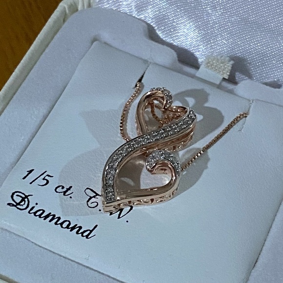 1/5ct diamond Rose Gold “love is forever” necklace - Picture 3 of 4